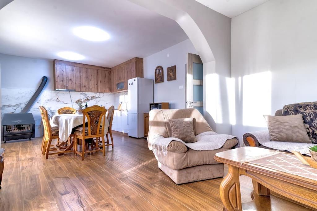 Pavle'S Oasis Villa Virpazar Buitenkant foto