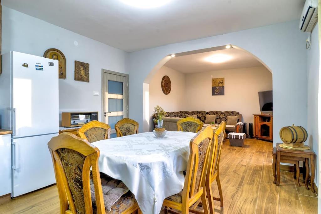 Pavle'S Oasis Villa Virpazar Buitenkant foto
