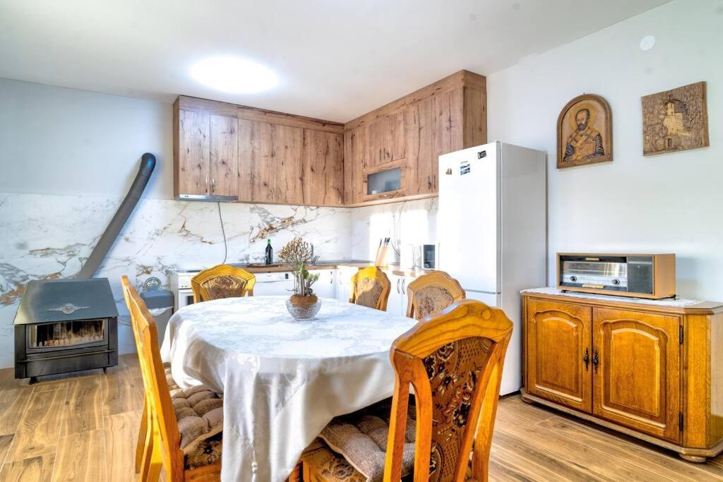 Pavle'S Oasis Villa Virpazar Buitenkant foto
